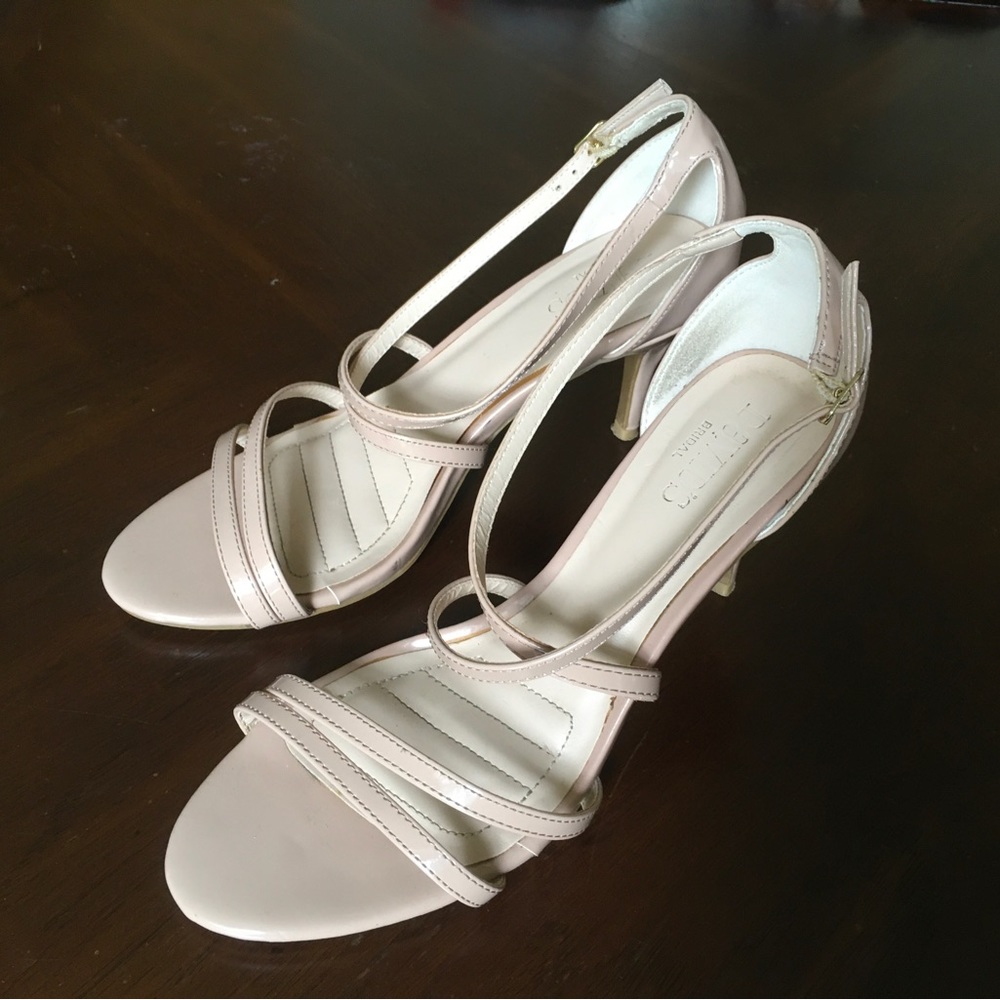 David’s Bridal WN SZ 8B 3” Strappy Heels CREAM COLOR PATENT